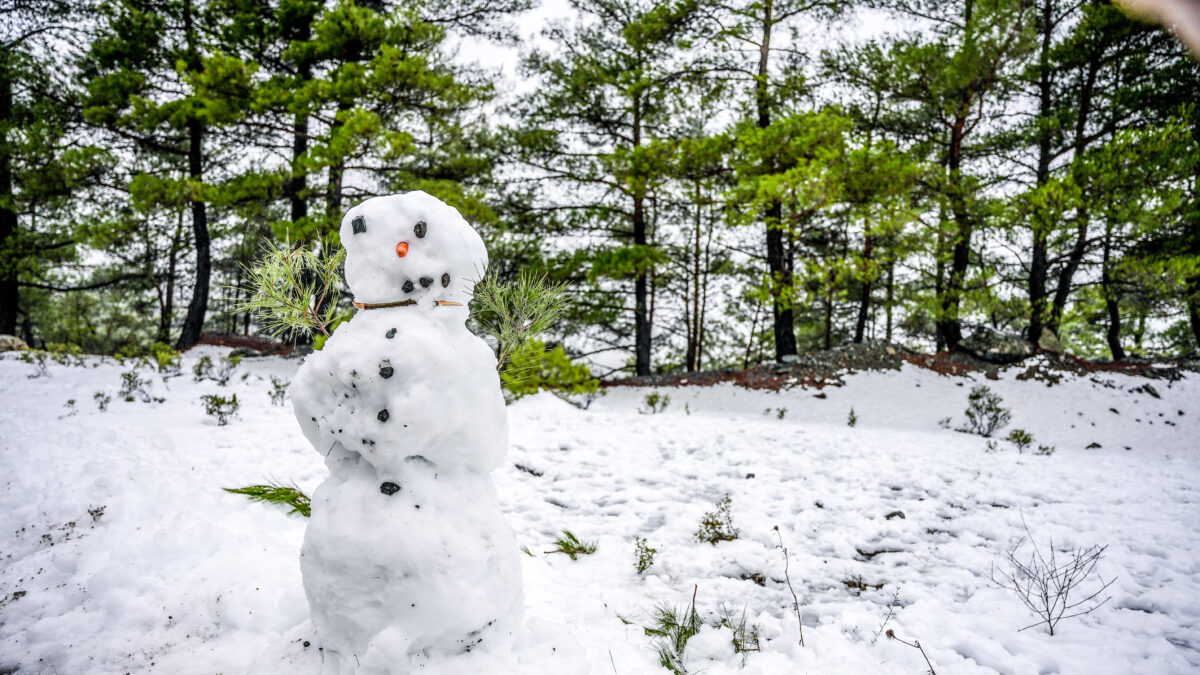 Χιονάνθρωπος στη Λέσβο