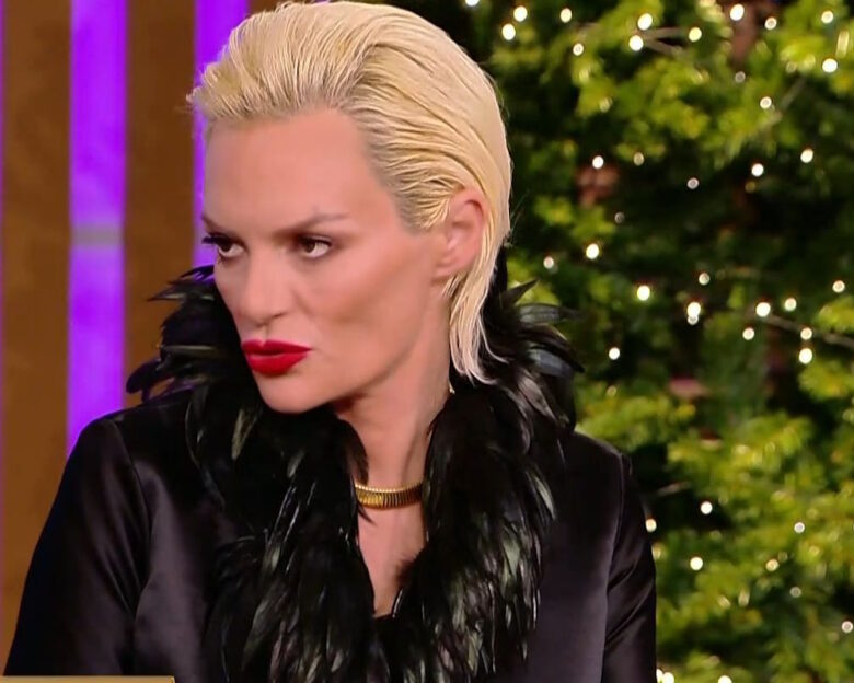 Έλενα Χριστοπούλου: Διαφωνώ με την Ιουλία Καλλιμάνη και λυπάμαι πάρα πολύ γι’ αυτή τη δήλωση της