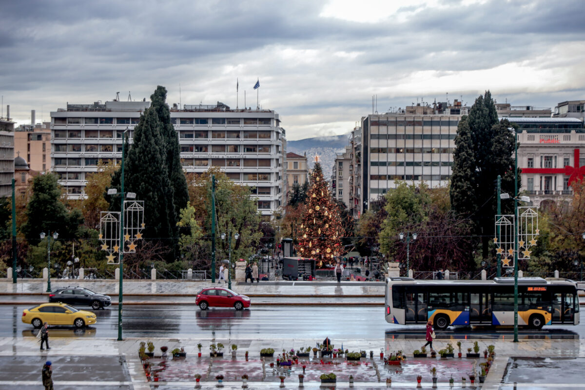 Χριστουγεννιάτικο δέντρο στο Σύνταγμα