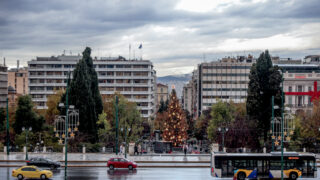 Χριστουγεννιάτικο δέντρο στο Σύνταγμα