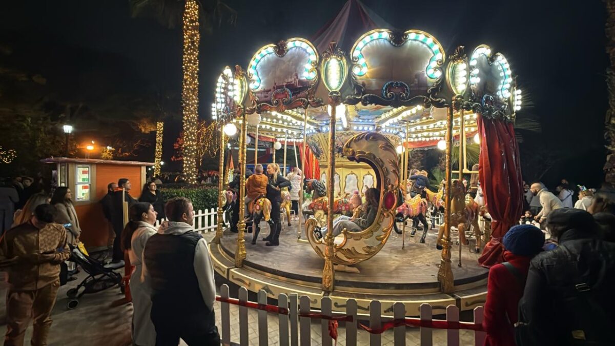 Πεδίον του Άρεως: Μαγεία, μουσική και πολλά χρώματα στο Χριστουγεννιάτικο Χωριό