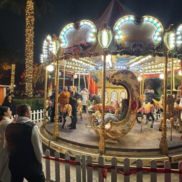 Πεδίον του Άρεως: Μαγεία, μουσική και πολλά χρώματα στο Χριστουγεννιάτικο Χωριό