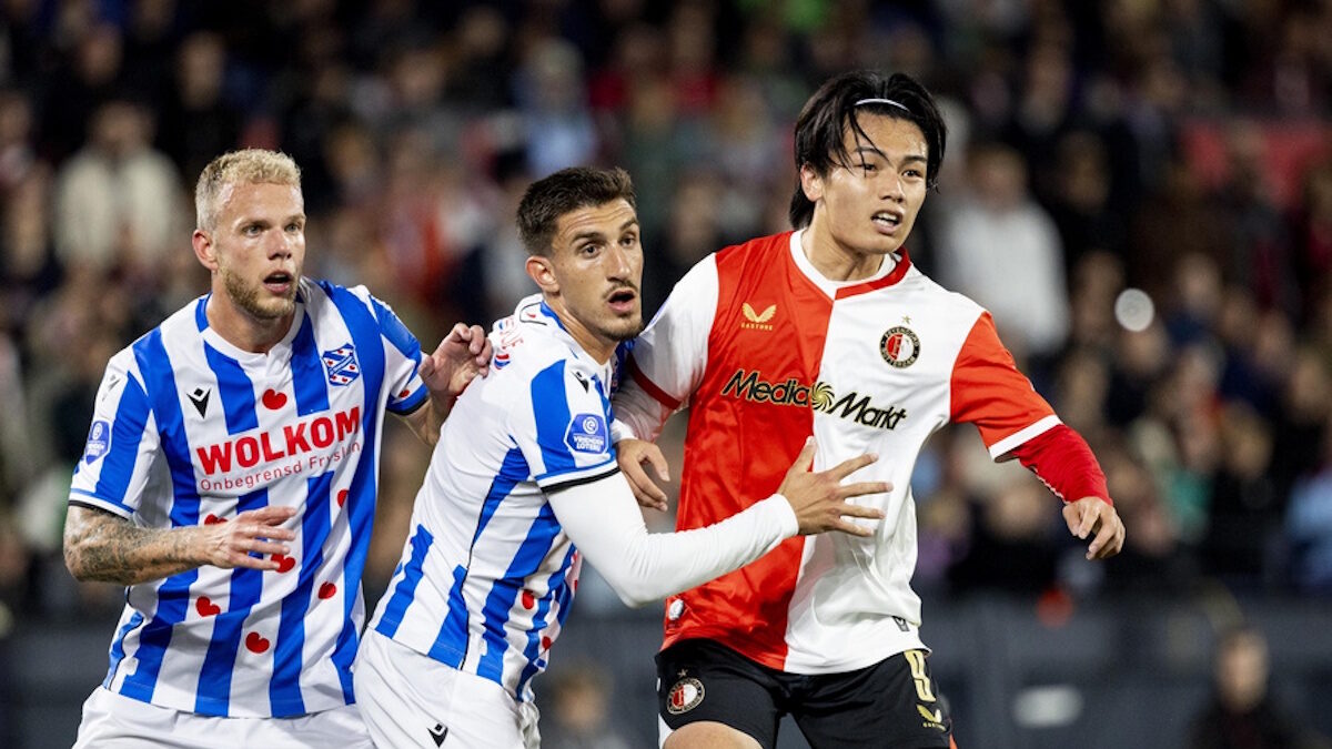 Ο Ζαγαρίτης με τη φανέλα της Χέρενφεϊν