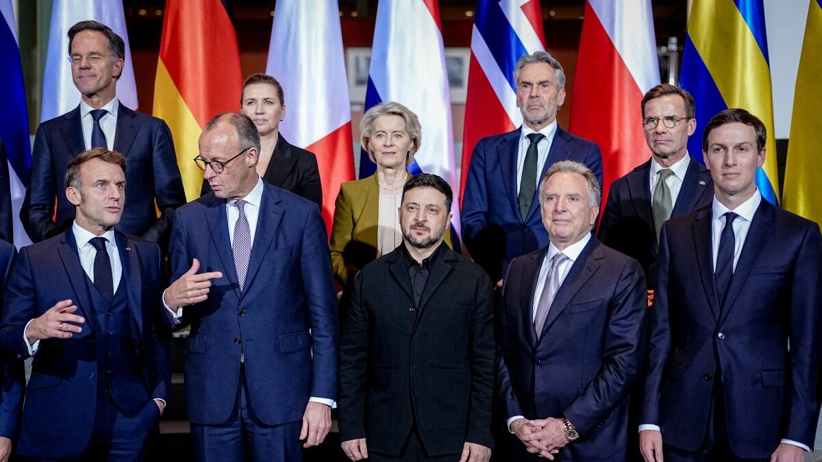 Ο Βολοντίμιρ Ζελένσκι με τους Ευρωπαίους ηγέτες