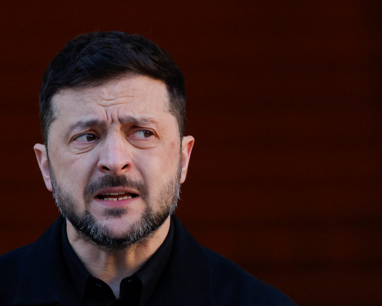 «Αισιοδοξία» βλέπει ο Ζελένσκι στις ειρηνευτικές συνομιλίες για την Ουκρανία, αλλά φοβάται απομάκρυνση των ΗΠΑ