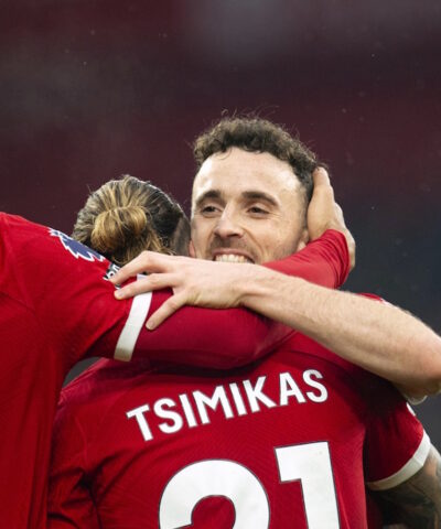 Ο Ντιόγκο Ζότα με τον Κώστα Τσιμίκα