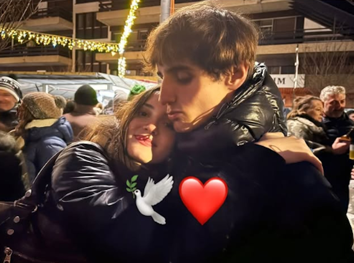 Ο Ρομαίν και η 15χρονη αδερφή του Αλίκη που σκοτώθηκε από τη φωτιά στο Κραν Μοντανά