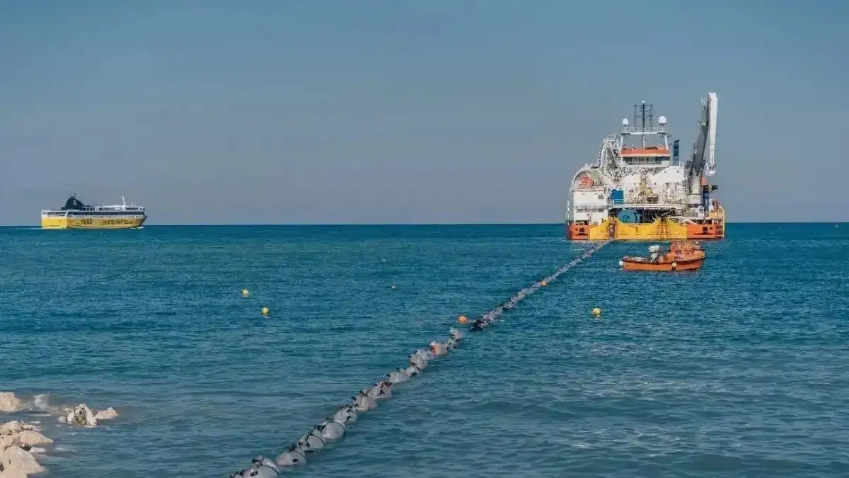 ΑΔΜΗΕ: Ξεκινά ο διαγωνισμός για τους Σταθμούς Μετατροπής της ηλεκτρικής διασύνδεσης Κορίνθου – Κω