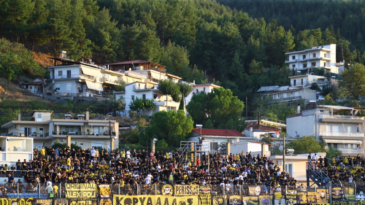 Οι οπαδοί της ΑΕΚ στο παιχνίδι με το Λεβαδειακό