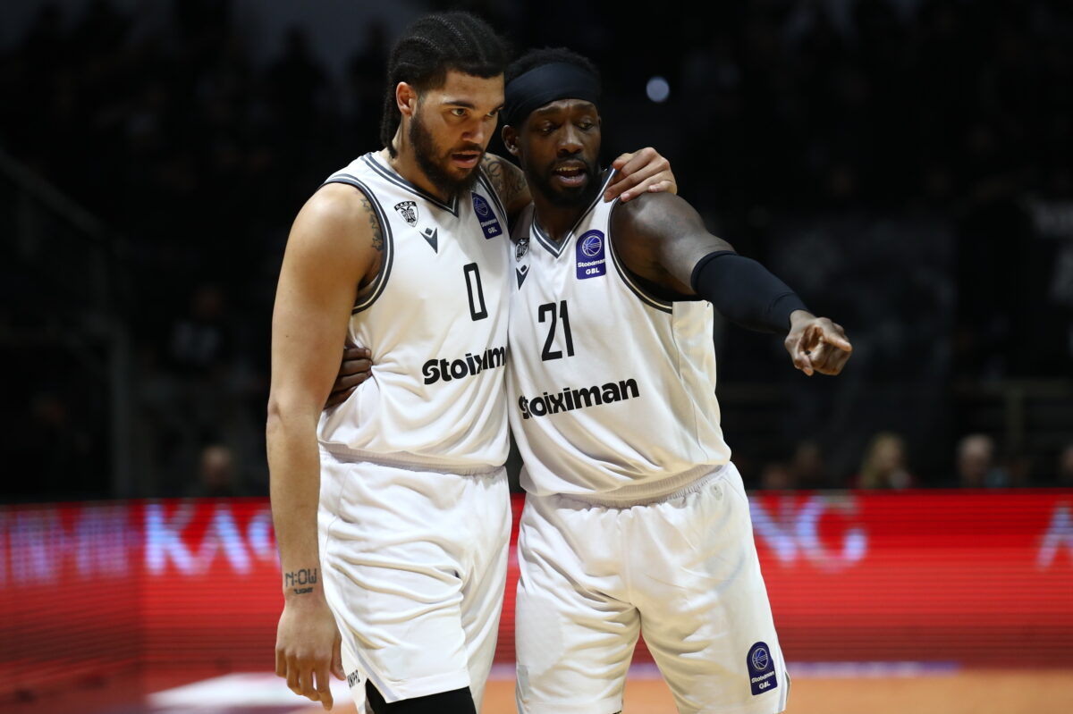 Ο Άλεν με τον Μπέβερλι σε αγώνα του ΠΑΟΚ (ΝΑΣΟΣ ΣΙΜΟΠΟΥΛΟΣ