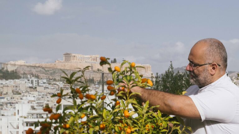 Το Amphibian ανοίγει στη Στέγη και ταράζει τα «νερά» της πόλης