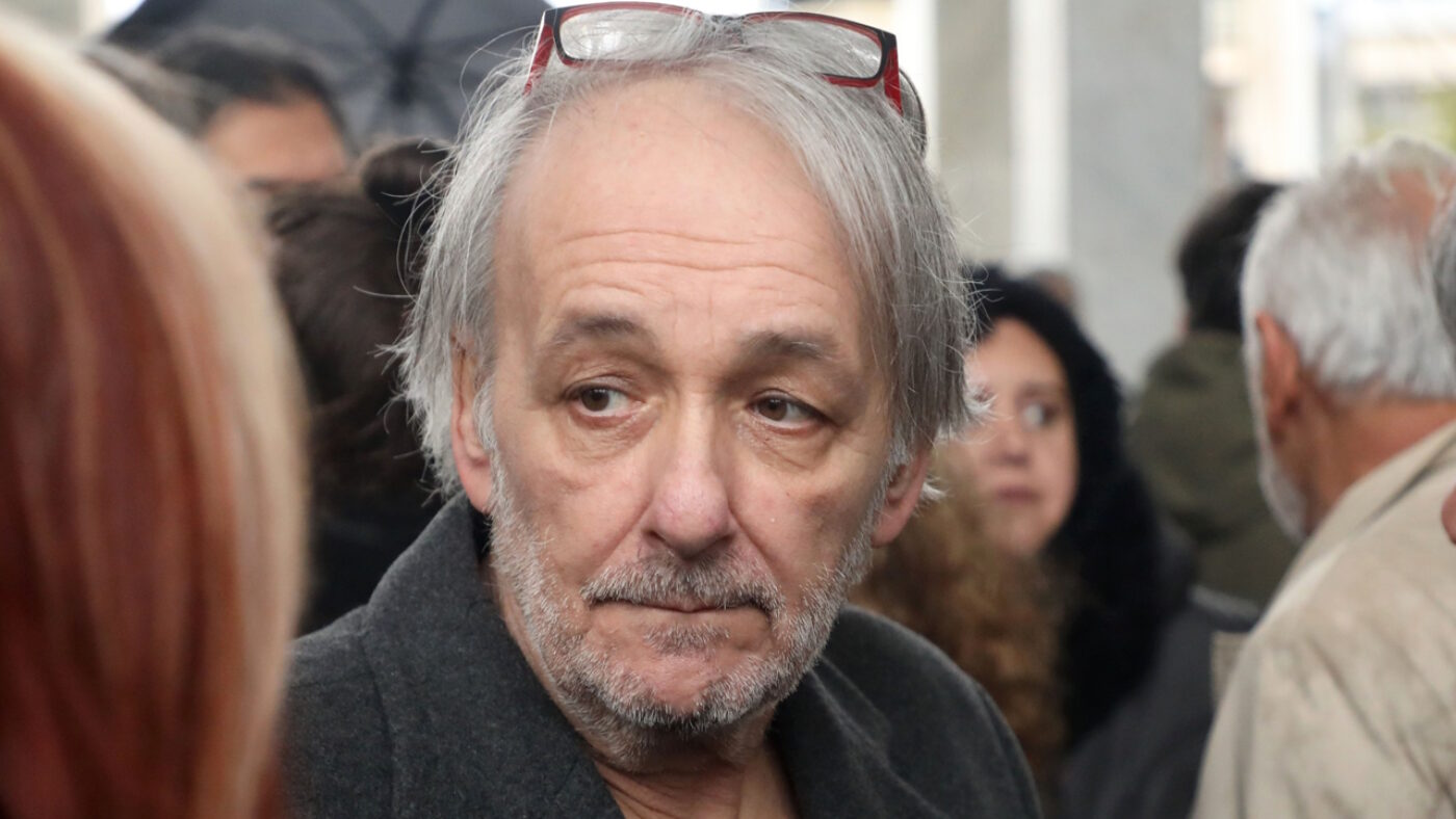 Aνδρέας Μικρούτσικος