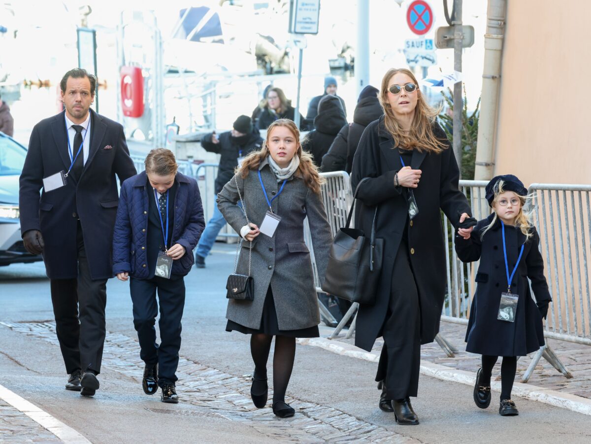 Η Anna Charrier, εγγονή της Μπριζίτ Μπαρντό με τα παιδιά της