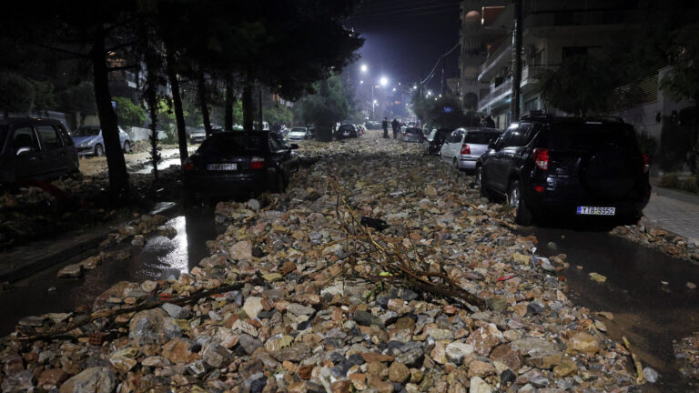 Καταστροφές στην Άνω Γλυφάδα