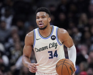 Ο Γιάννης Αντετοκούνμπο