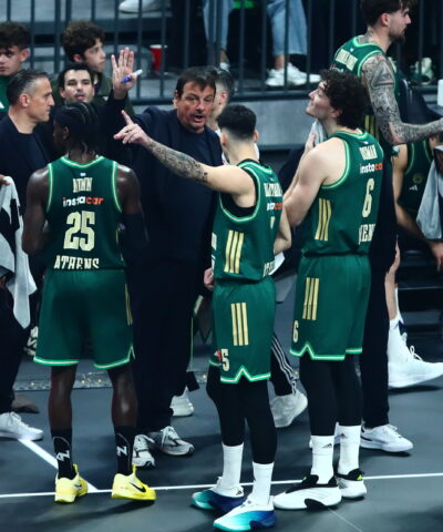 Τάιμ άουτ του Αταμάν στο παιχνίδι με την Αρμάνι (ΑΡΓΥΡΩ ΑΝΑΣΤΑΣΙΟΥ