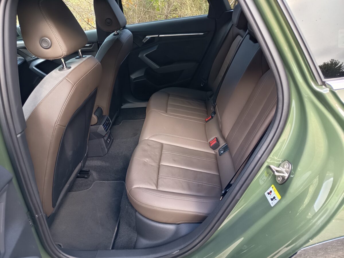 Audi_A3_allstreet_Progressive_TFSI_e_S_tronic_204_PS