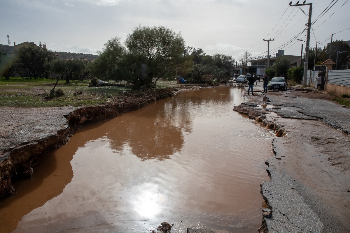 Πλημμυρισμένος δρόμος