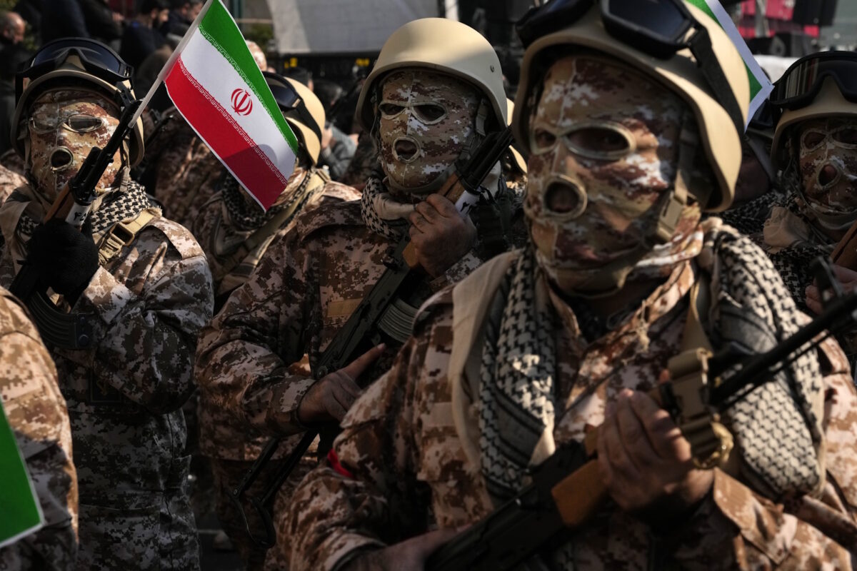 Μέλη της επίλεκτης παραστρατιωτικής οργάνωσης Μπασίζ του Ιράν