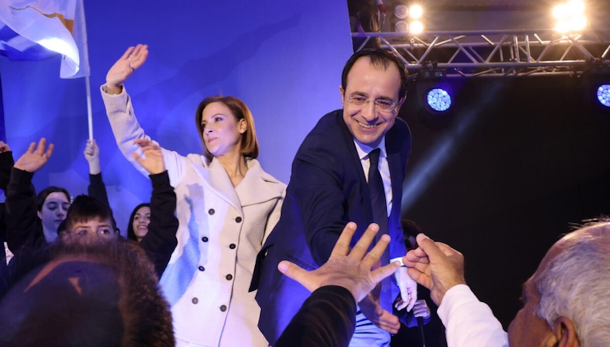 Ο Νίκος Χριστοδουλίδης και η σύζυγός του