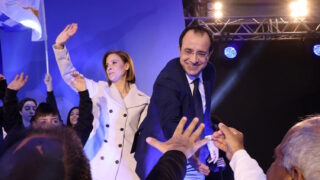 Ο Νίκος Χριστοδουλίδης και η σύζυγός του