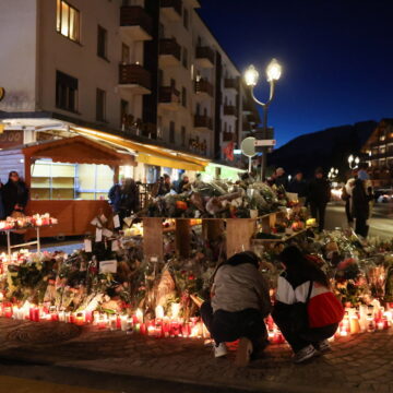 Αποτελέσματα της πυρκαγιάς και της έκρηξης που σημειώθηκαν κατά τη διάρκεια της γιορτής της Πρωτοχρονιάς στο μπαρ «Le Constellation» στο Crans-Montana