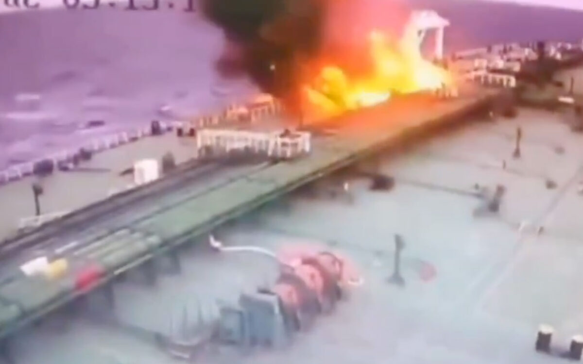 Η στιγμή της επίθεσης με drones στο δεξαμενόπλοιο MT Delta Harmony στη Μαύρη Θάλασσα