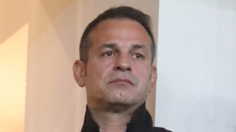 Ντέμης Νικολαΐδης