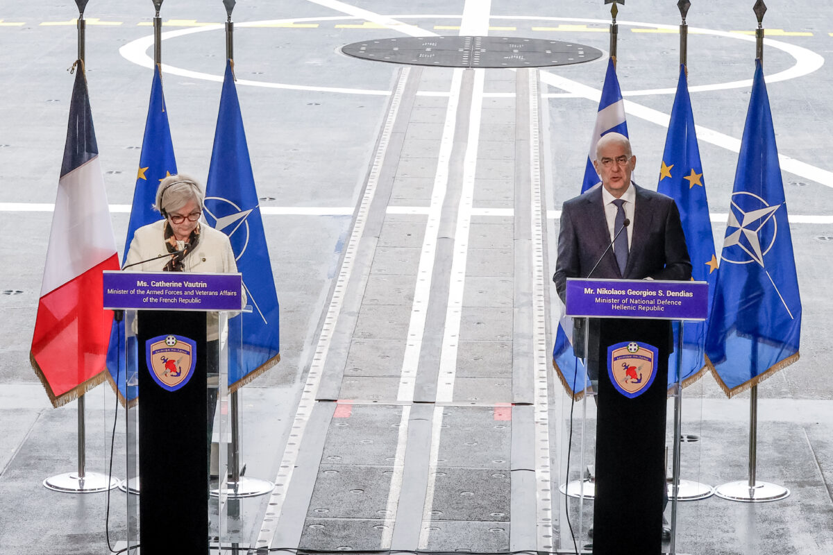 Ο Νίκος Δένδιας με την υπουργό Άμυνας της Γαλλίας Κατρίν Βοτρίν