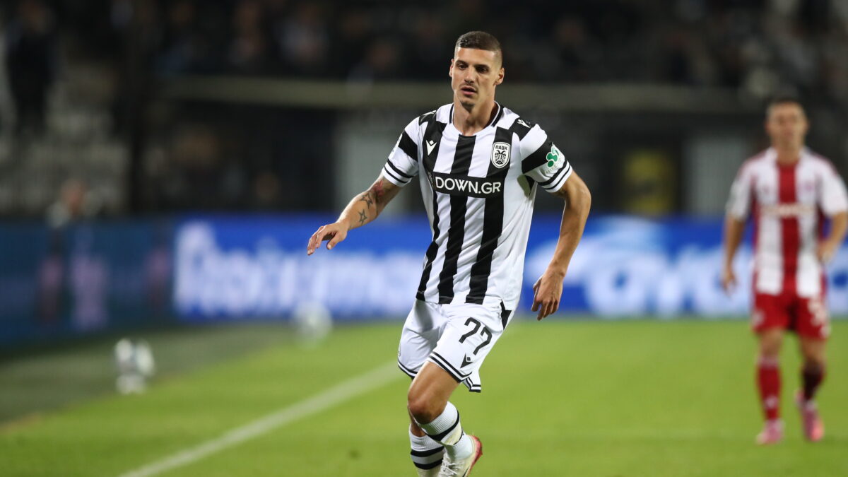 Ο Ντεσπόντοφ στον αγώνα με τον Ολυμπιακό (ΝΑΣΟΣ ΣΙΜΟΠΟΥΛΟΣ