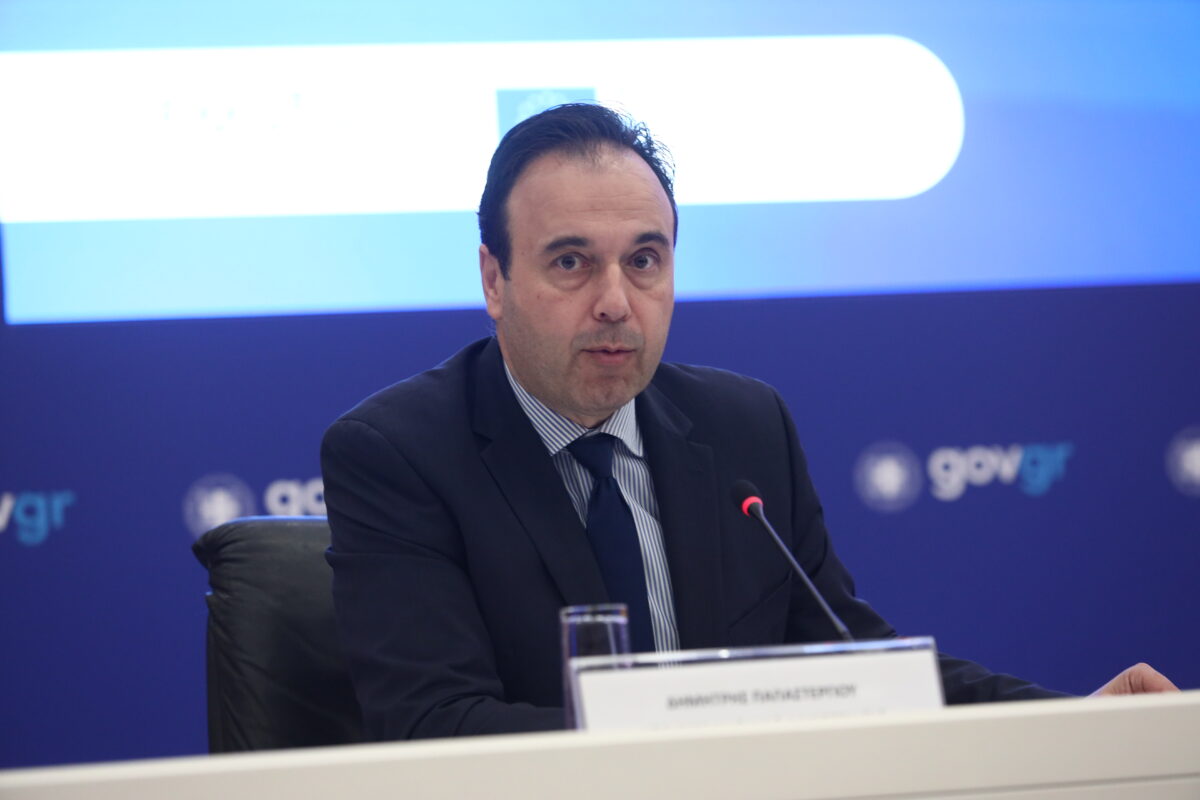 Δημήτρης Παπαστεργίου: Η συγκινητική ανάρτηση για τη «Βιολάντα»: «Χρωστάμε σε αυτές τις γυναίκες να δούμε τι πήγε λάθος»