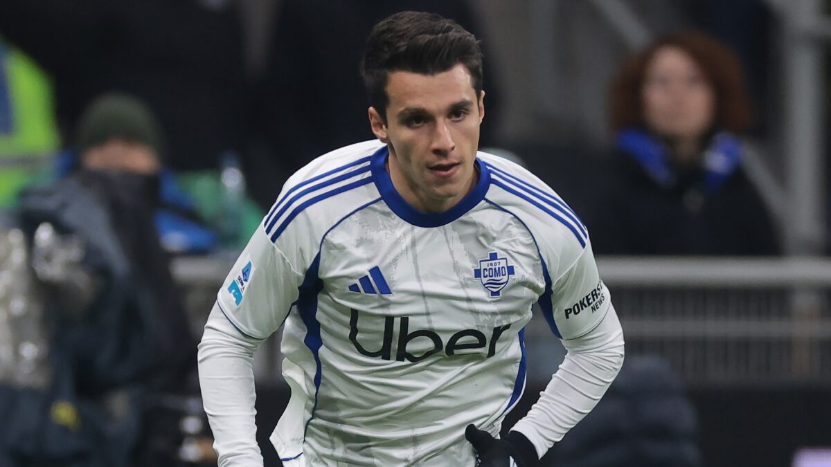 Ο Δουβίκας σε αγώνα της Κόμο στην Ιταλία (Credit Image: Â© Jonathan Moscrop