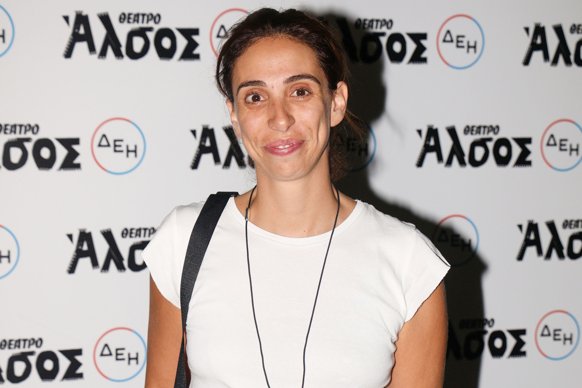 Έλενα Χαραλαμπούδη