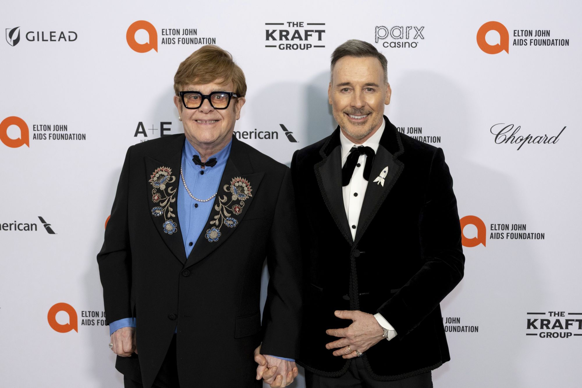 Ο Έλτον Τζον με τον σύζυγό του Ντέιβιντ Φέρνις