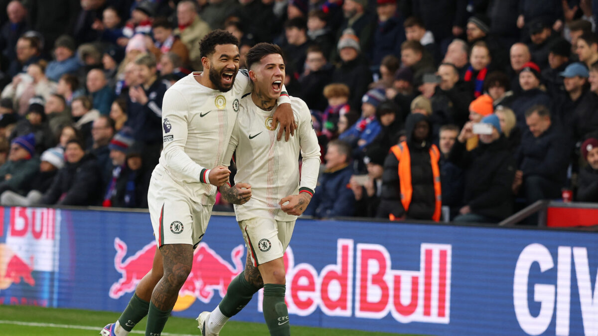 Οι παίκτες της Τσέλσι πανηγυρίζουν κόντρα στην Κρίσταλ Πάλας