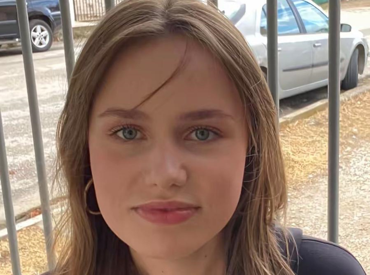 Πάτρα: Παρουσιάστηκε αυτοβούλως ο άνδρας που εμφανίζεται στο βίντεο με τη Λόρα – Βρέθηκε η τσάντα της στου Ζωγράφου