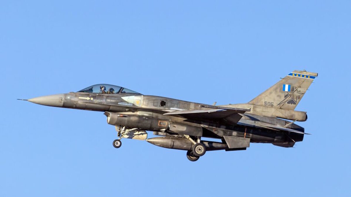 Μαχητικό αεροσκάφος F-16 της ελληνικής Πολεμικής Αεροπορίας