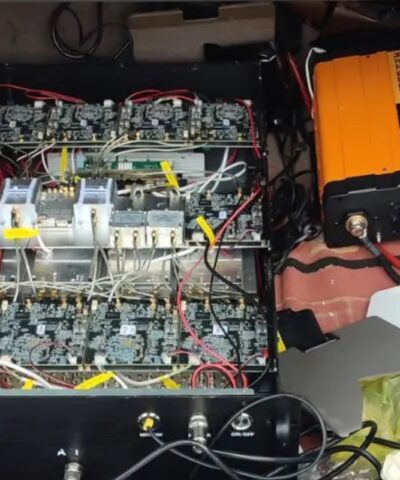 Ο εξοπλισμός που βρέθηκε στο αυτοκίνητο