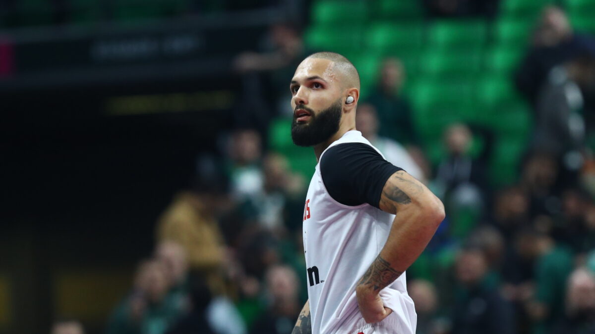 Ο Φουρνιέ στο γήπεδο του Παναθηναϊκού (ΜΑΡΚΟΣ ΧΟΥΖΟΥΡΗΣ