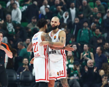 Φουνριέ και Ντόρσεϊ πανηγυρίζουν κόντρα στον Παναθηναϊκό (ΜΑΡΚΟΣ ΧΟΥΖΟΥΡΗΣ