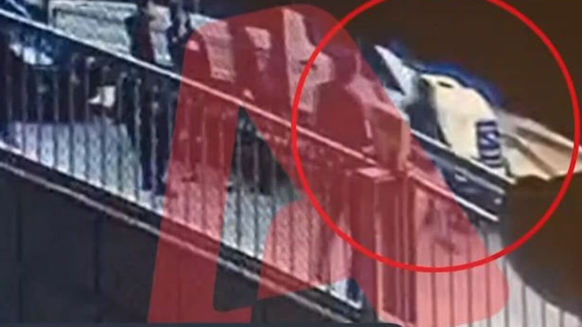 Καταδρομική επίθεση κουκουλοφόρων σε σχολείο του Γαλατσίου