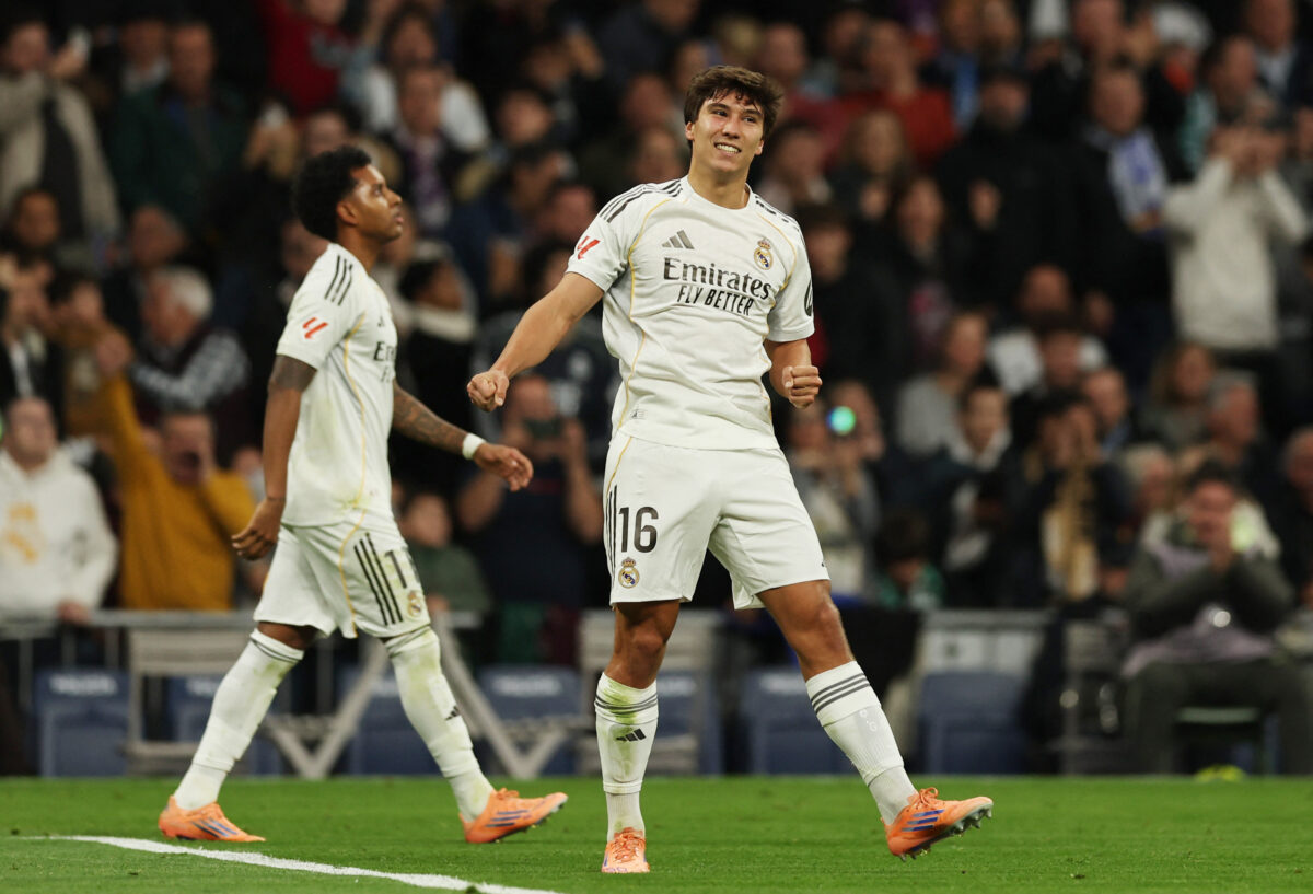 Ο Γκαρθία πανηγυρίζει γκολ του με τη Ρεάλ Μαδρίτης