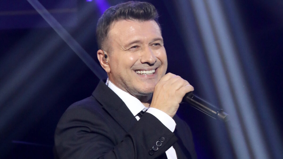 Γιάννης Πλούταρχος