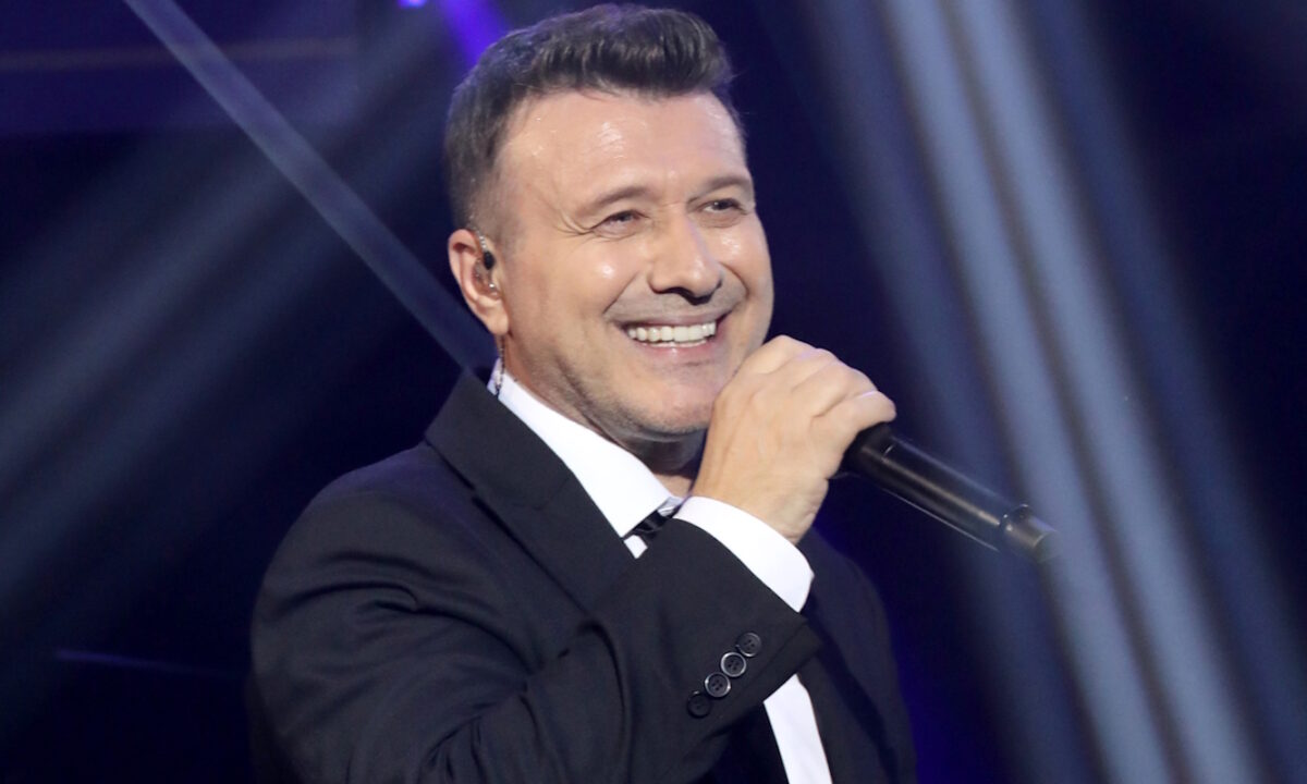 Γιάννης Πλούταρχος