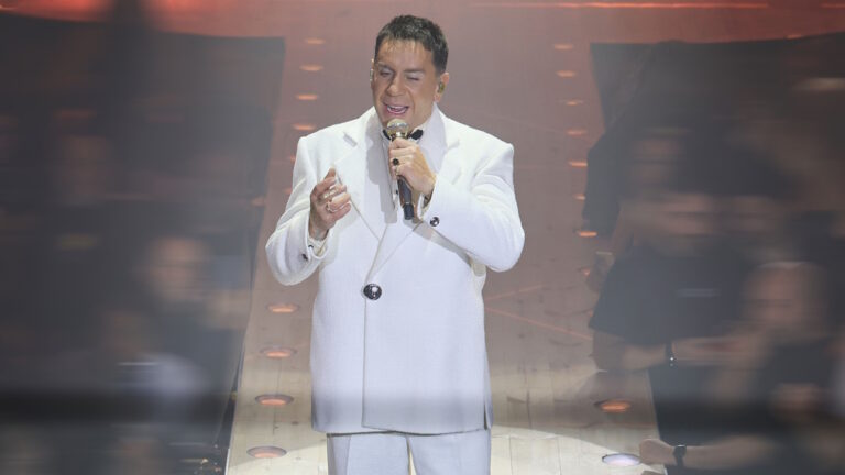 Γιώργος Μαζωνάκης: Κόπηκε ο ήχος στο μαγαζί που εμφανίζεται – Η αντίδραση του τραγουδιστή