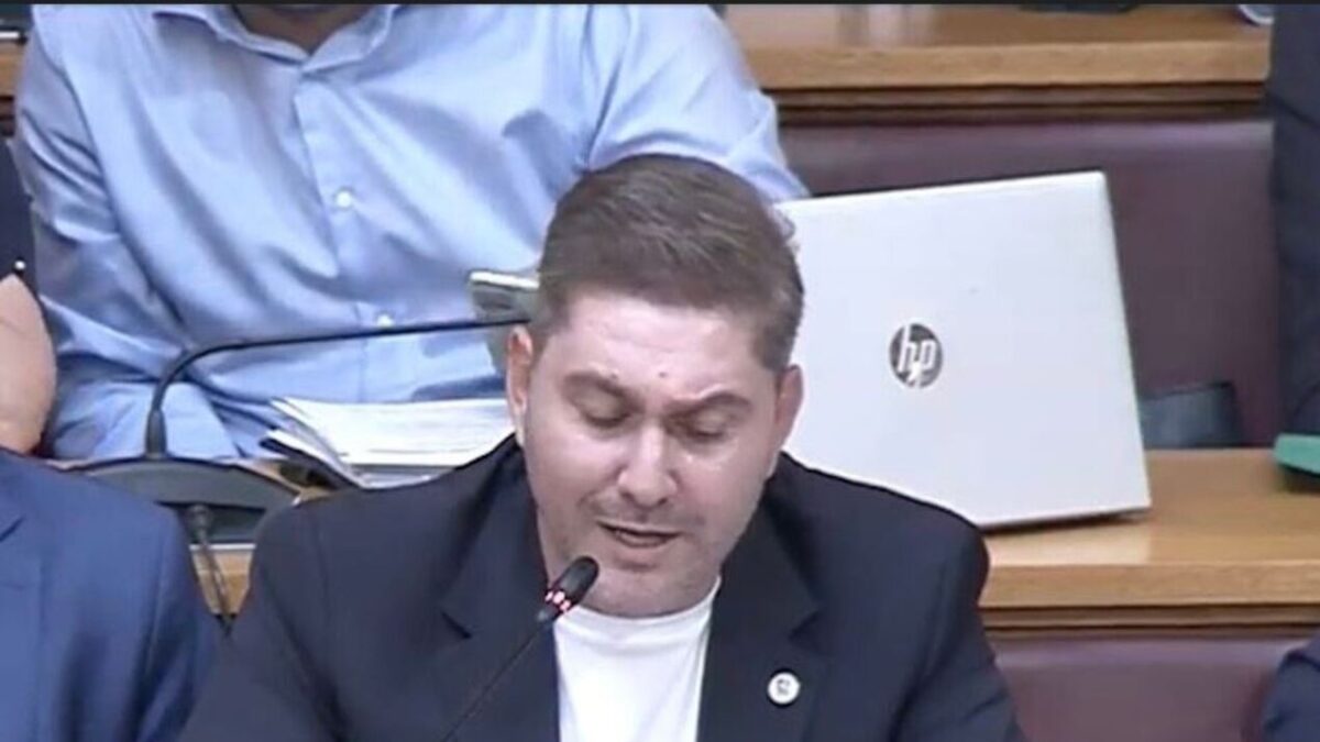 Ο Πρόεδρος της Πανελλήνιας Ένωσης Πληρωμάτων Ιδιωτικών και Επαγγελματικών Θαλαμηγών (ΠΕΠΙΕΘ), cpt. Dr. Γιώργος Βάλλης