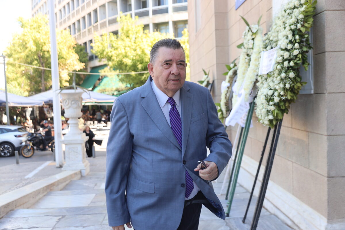 Γιώργος Καρατζαφέρης