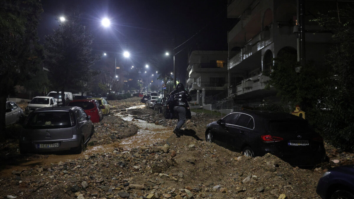 Καταστροφές στη Γλυφάδα