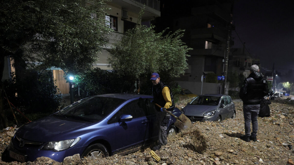 Καταστροφές στη Γλυφάδα