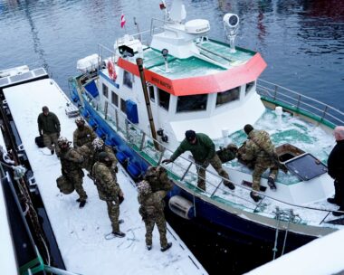 Στρατιώτες στη Γροιλανδία